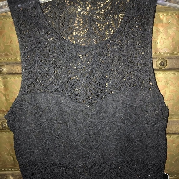 Express BLACK SLEEVELESS LACE DRESS - Picture 5 of 8